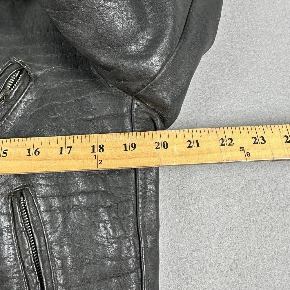 Vintage 60s 70s Leather Motorcycle Jacket Men's 40 Black Unlined Belted Biker